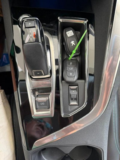 Peugeot 3008 BlueHDi 130 S&S EAT8 Allure Pack (13)