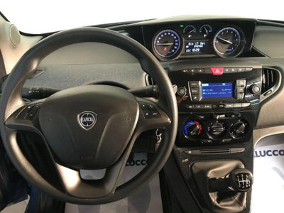 Lancia Ypsilon 1.0 FireFly 5 porte S&S Hybrid Gold Plus (7)