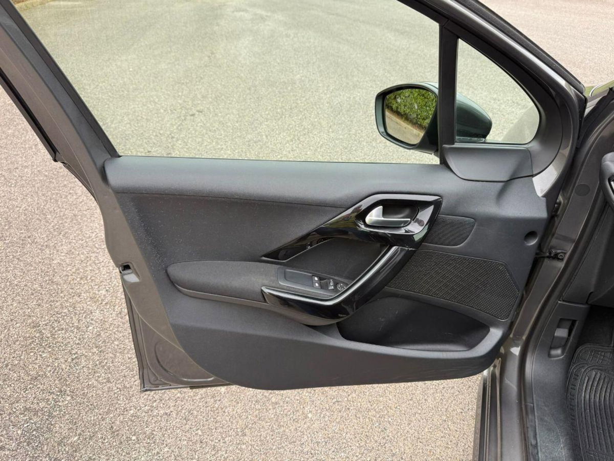 Peugeot 208 BlueHDi 100 Stop&Start 5 porte Active (6)