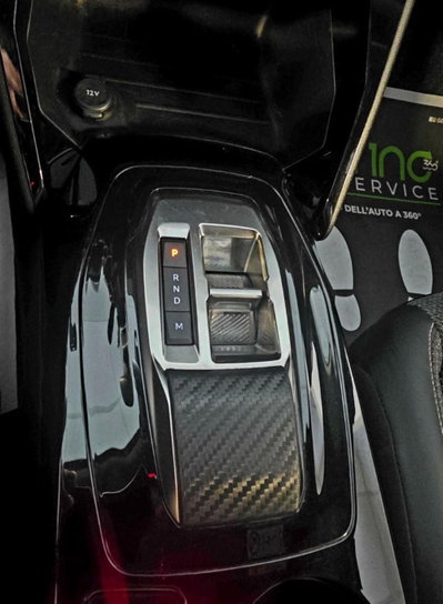 Peugeot 2008 BlueHDi 130 S&S EAT8 Allure Pack (11)