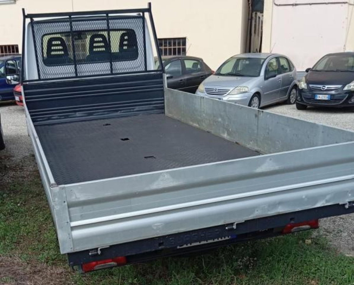 Iveco Daily Telaio 35C12 2.3 Hpi PC-RG Cabinato (3)