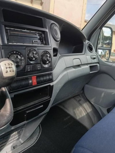 Iveco Daily Telaio 35C12 2.3 Hpi PC-RG Cabinato (7)