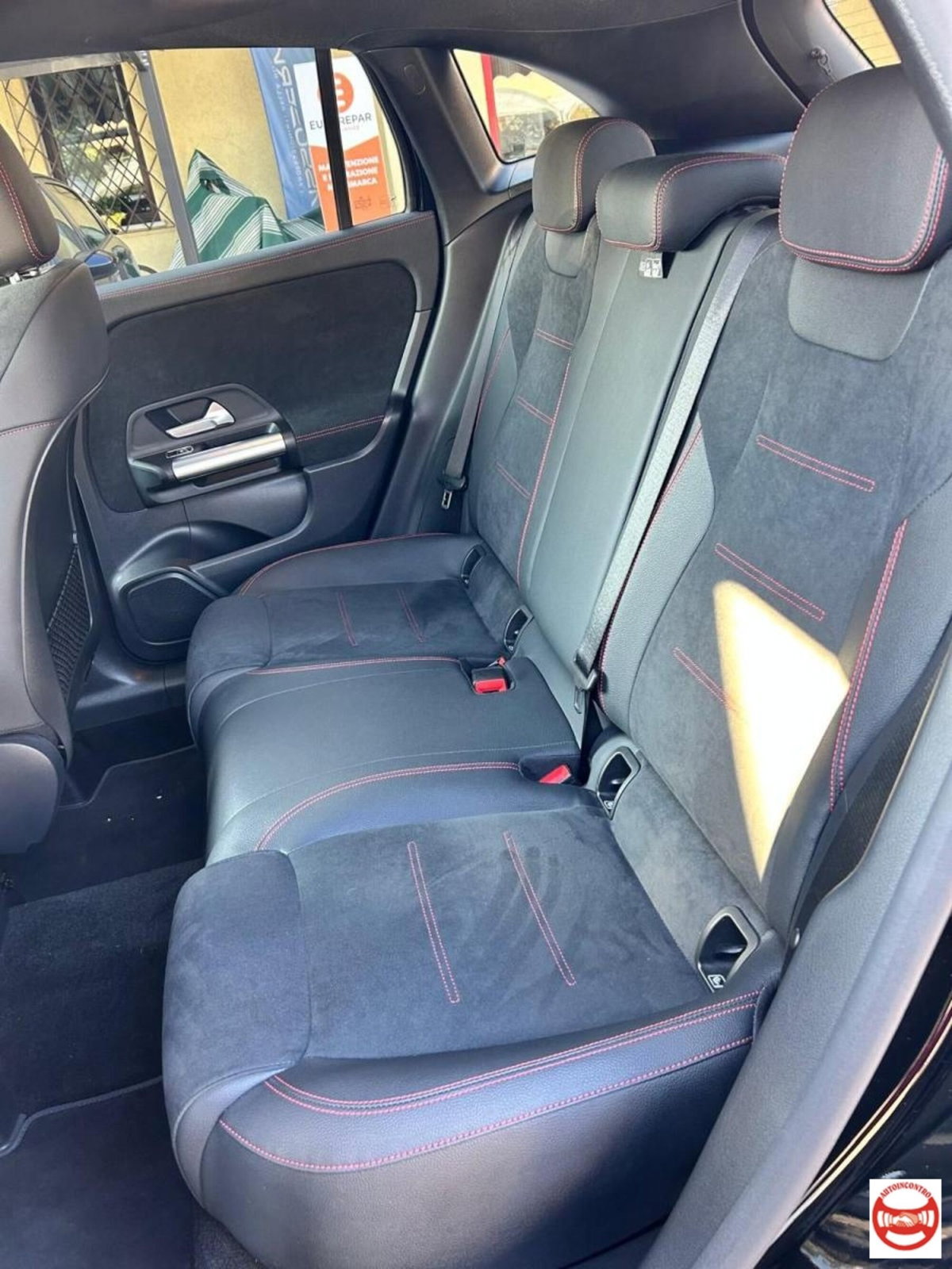 Mercedes-Benz GLA SUV 200 d Automatic Premium (11)