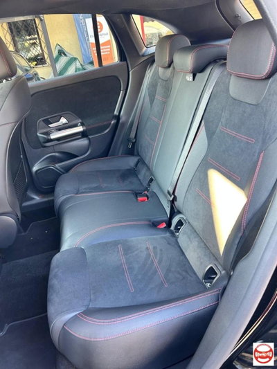Mercedes-Benz GLA SUV 200 d Automatic Premium (11)