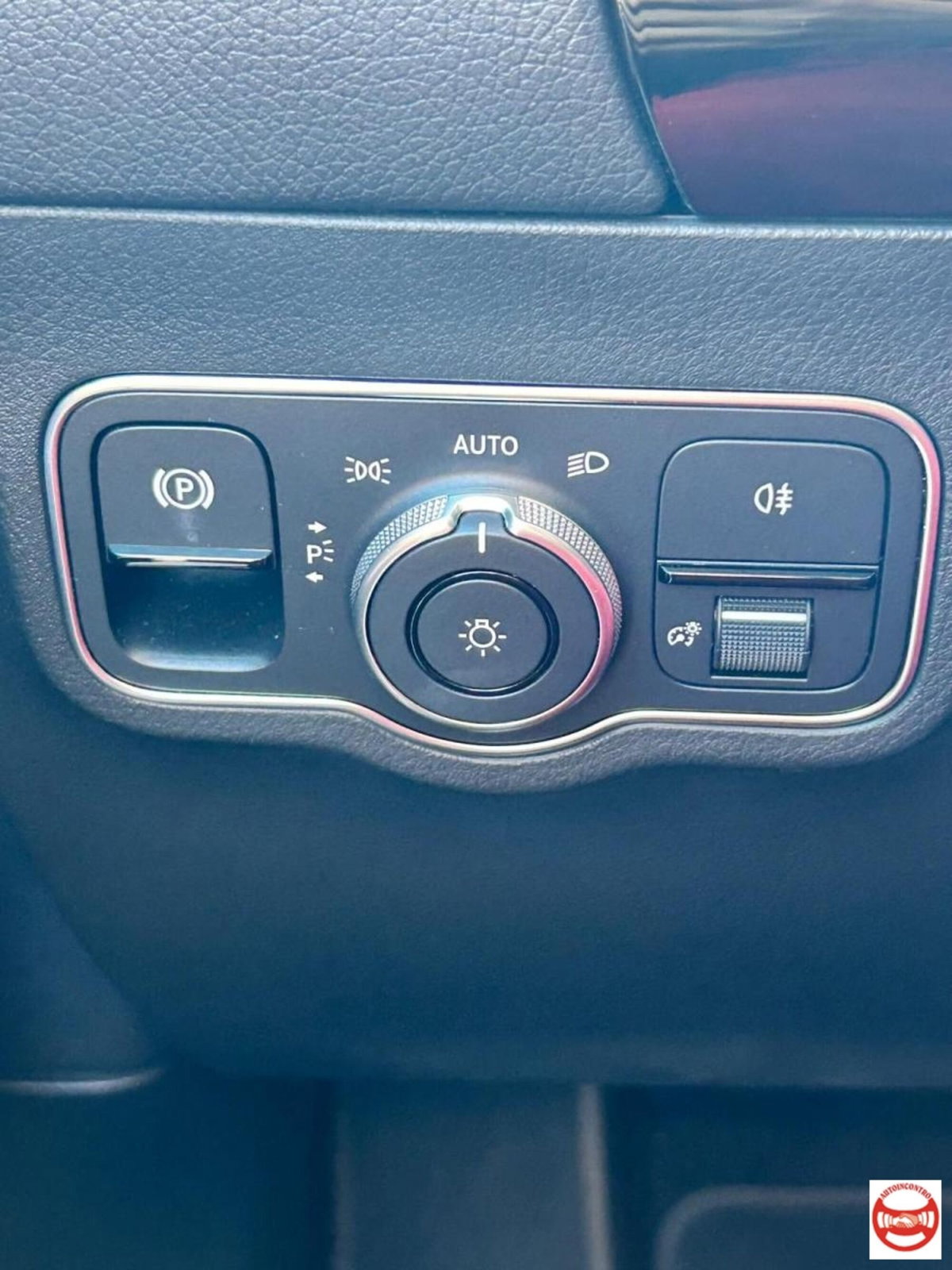 Mercedes-Benz GLA SUV 200 d Automatic Premium (16)