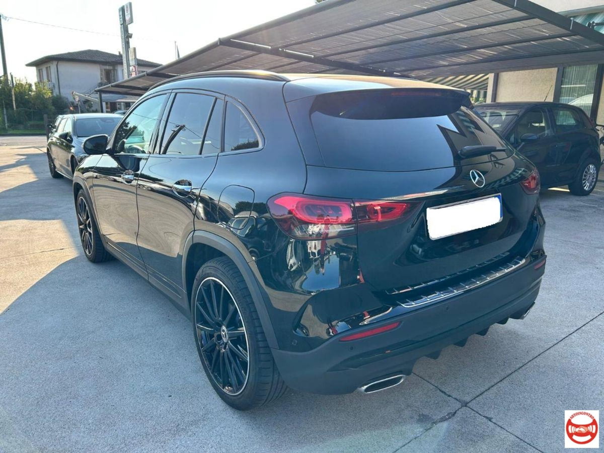 Mercedes-Benz GLA SUV 200 d Automatic Premium (3)
