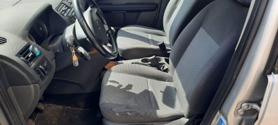 Ford C-Max 1.6 125CV Titanium (7)