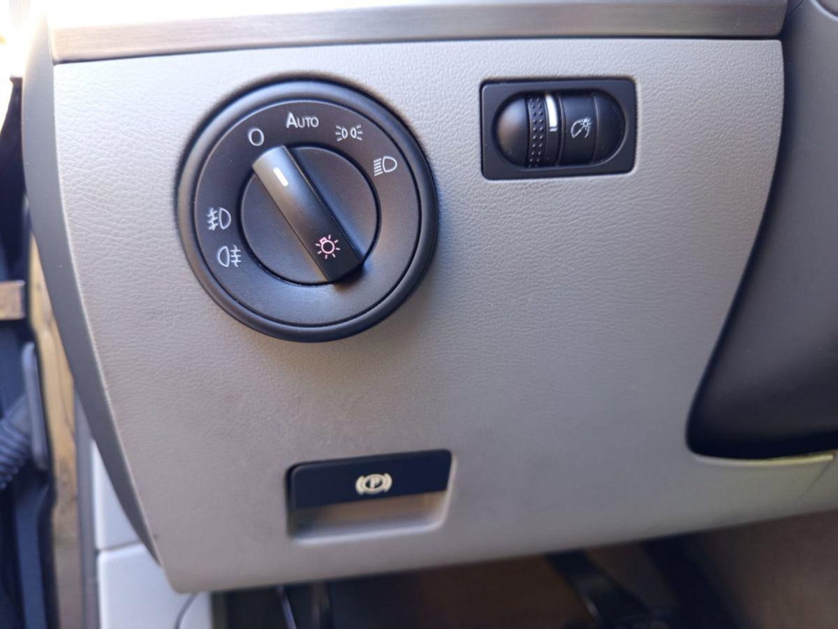 Volkswagen Touareg V6 TDI DPF tip. Executive (14)