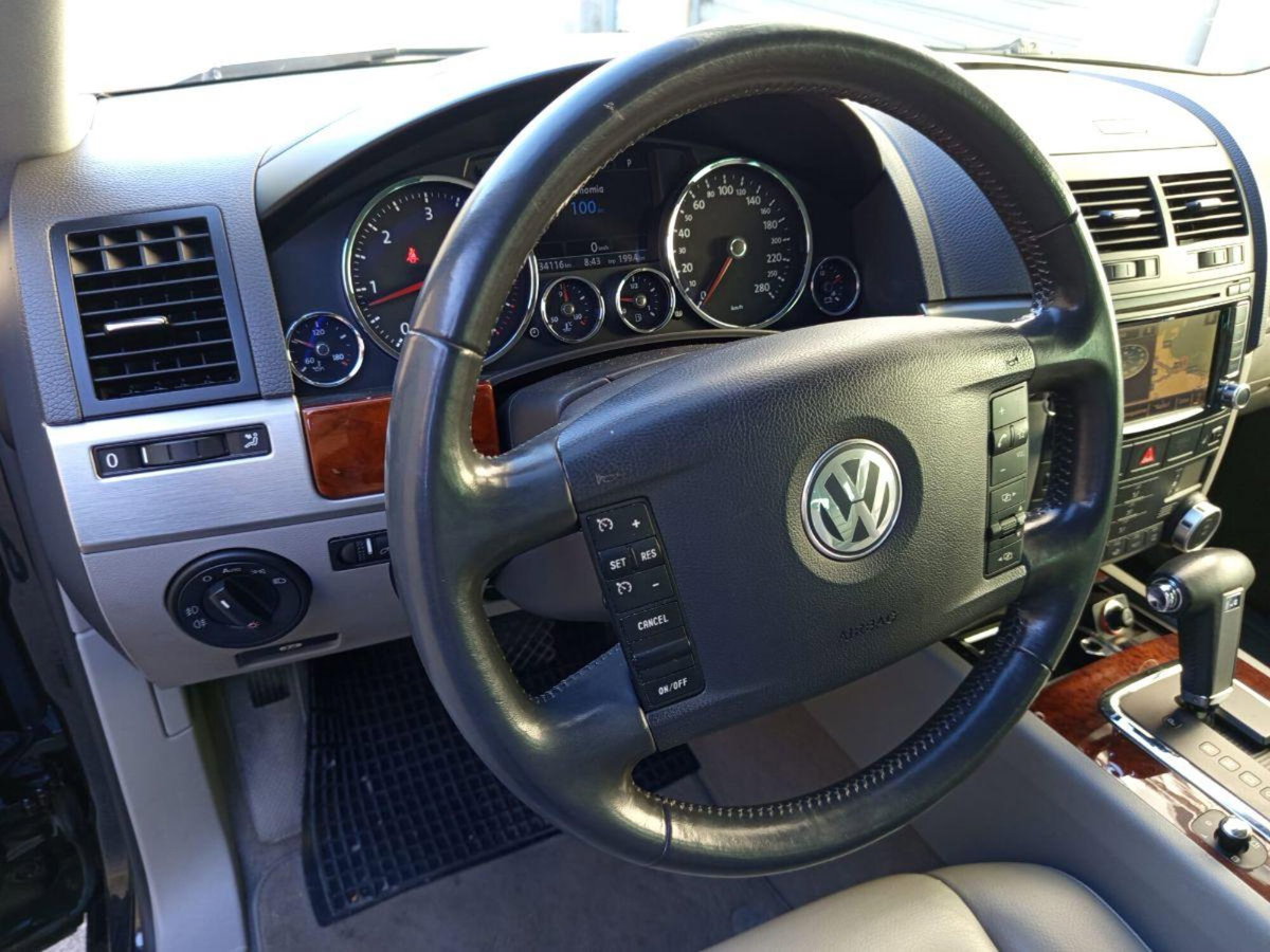 Volkswagen Touareg V6 TDI DPF tip. Executive (15)