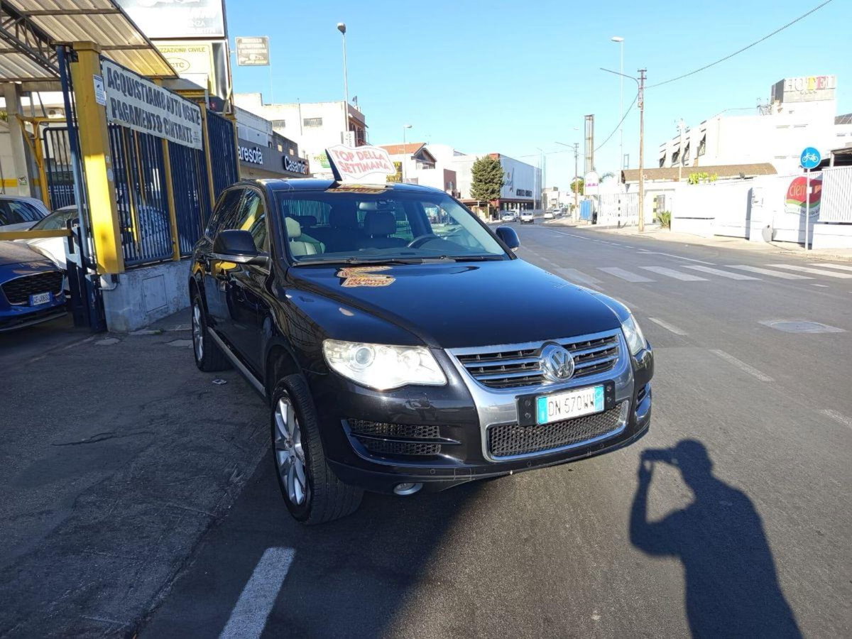 Volkswagen Touareg V6 TDI DPF tip. Executive (3)