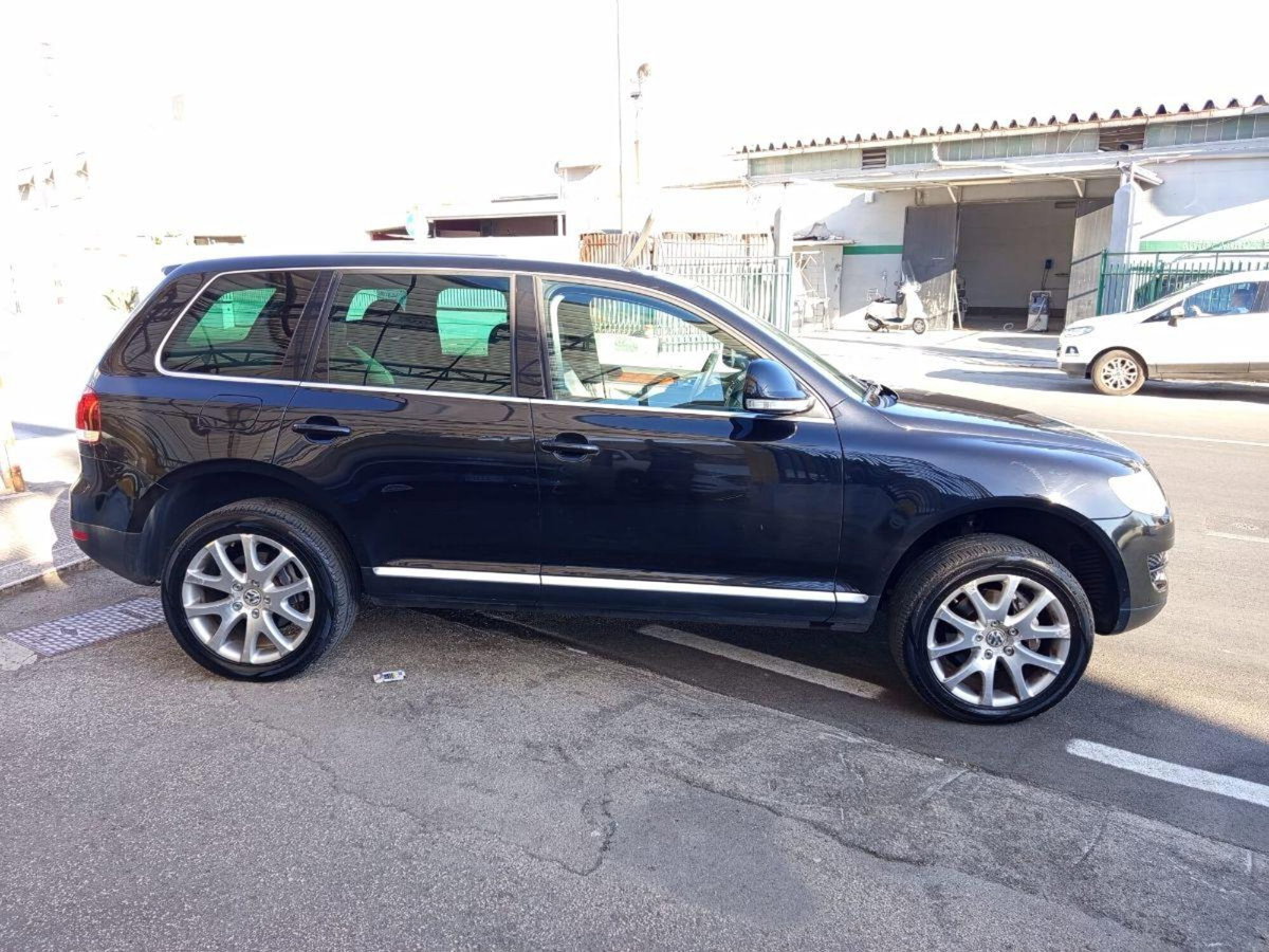Volkswagen Touareg V6 TDI DPF tip. Executive (5)