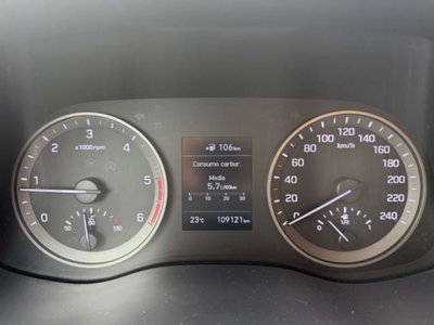 Hyundai Tucson 1.6 crdi Xtech 2wd (16)