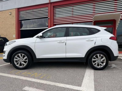 Hyundai Tucson 1.6 crdi Xtech 2wd (4)