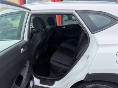 Hyundai Tucson 1.6 crdi Xtech 2wd (5)