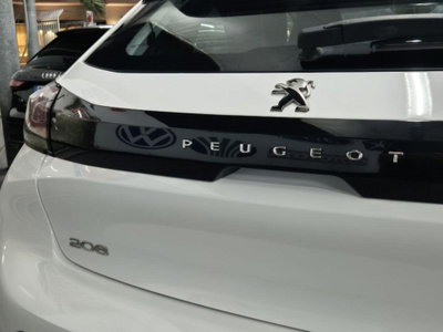 Peugeot 208 BlueHDi 100 Stop&Start 5 porte Allure (9)