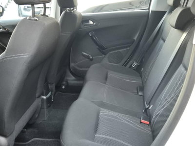 Peugeot 208 HDi 68 CV 5 porte Allure (17)