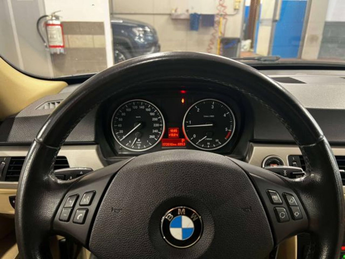 BMW Serie 3 Touring 320d xDrive (10)