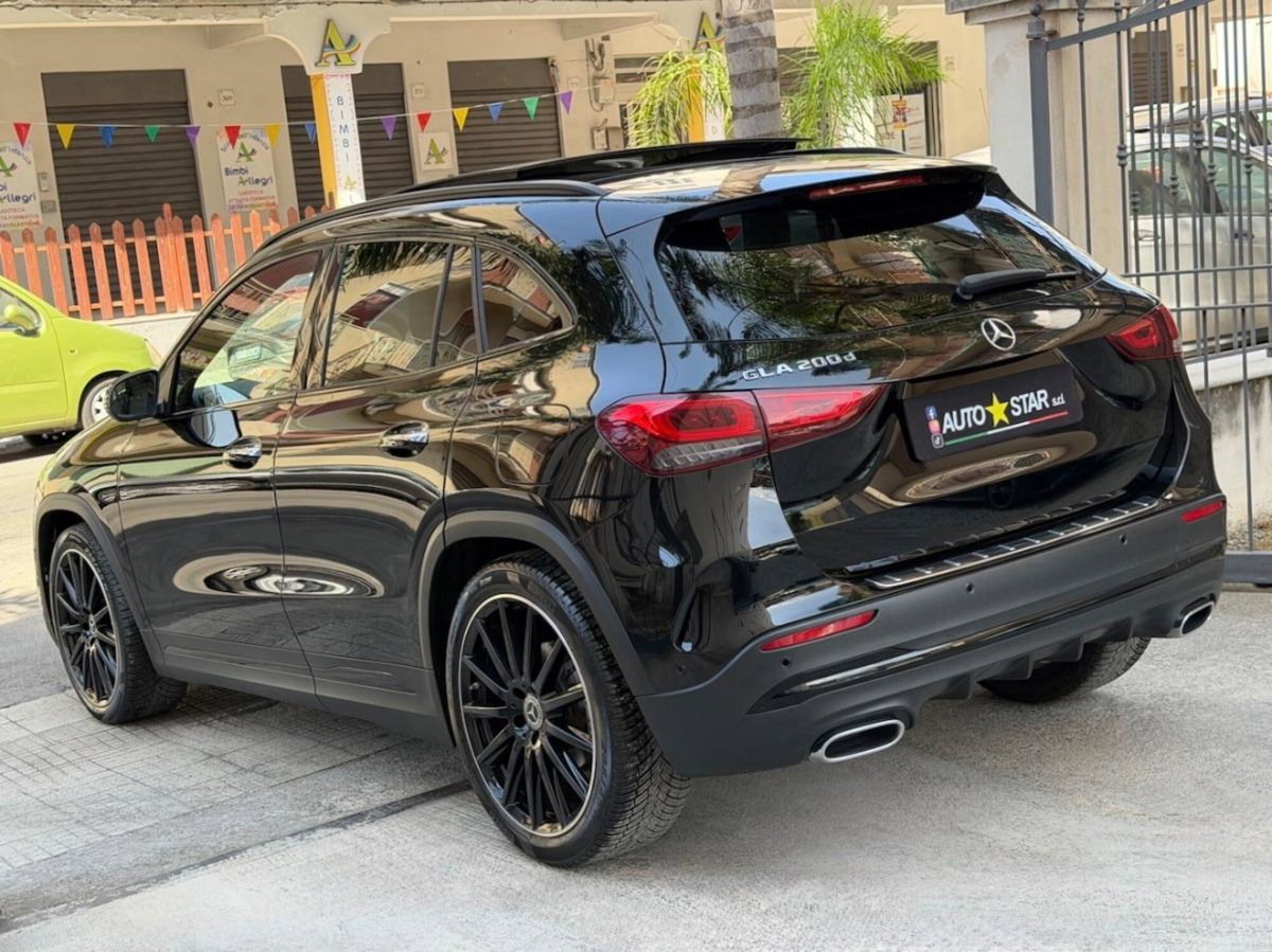 Mercedes-Benz GLA SUV 200 d Automatic Premium (7)
