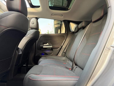 Mercedes-Benz Classe B 200 d Automatic 4Matic Premium (18)