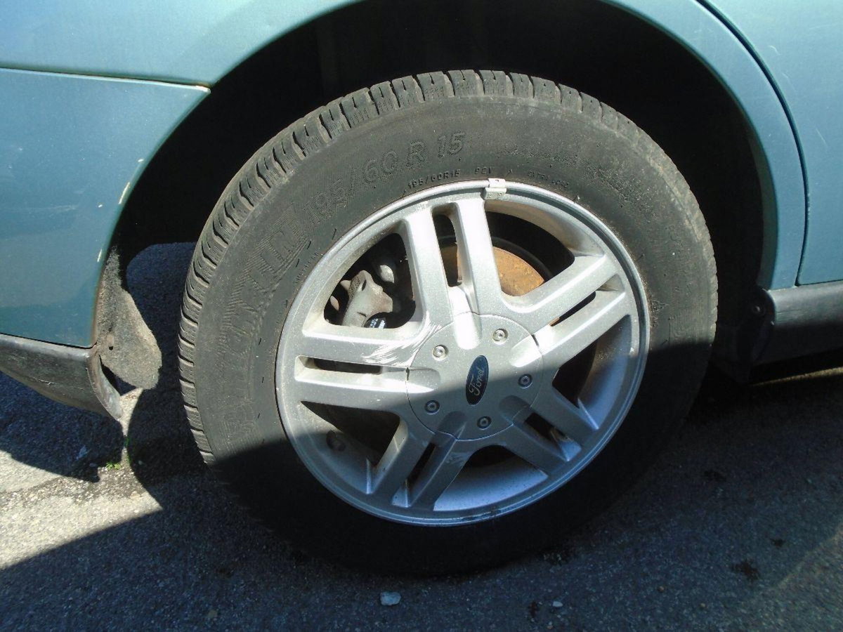 Ford Focus 1.8 TDCi (100CV) cat 5p. Zetec (20)