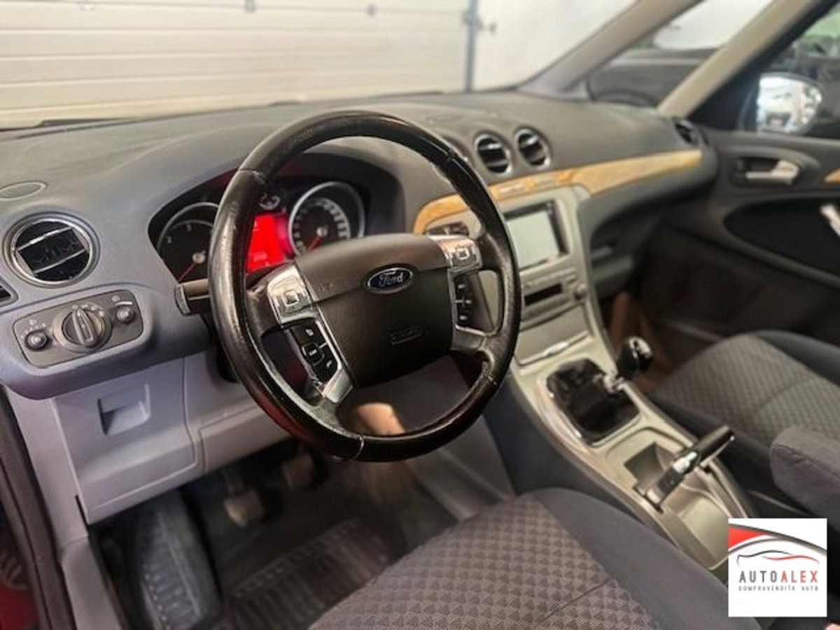 Ford Galaxy 2.0 TDCi 115 CV DPF Titanium (7)