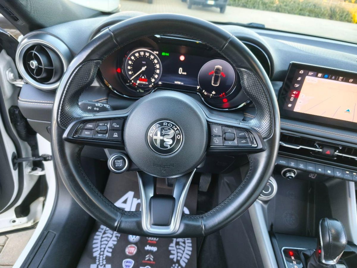 Alfa Romeo Tonale 1.6 Veloce 130cv tct6 (11)