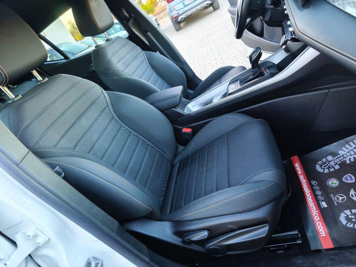 Alfa Romeo Tonale 1.6 Veloce 130cv tct6 (16)