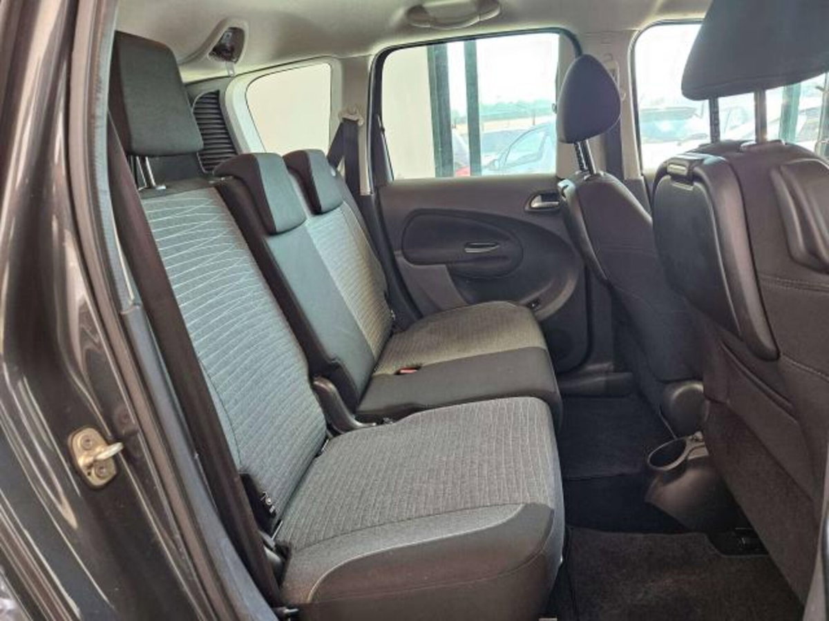 Citroen C3 Picasso BlueHDi 100 Exclusive (13)
