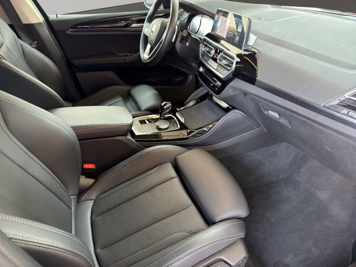 BMW X4 xdrive20d mhev 48V auto (10)