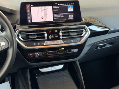 BMW X4 xdrive20d mhev 48V auto (11)