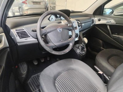Lancia Ypsilon 1.2 New Oro (8)