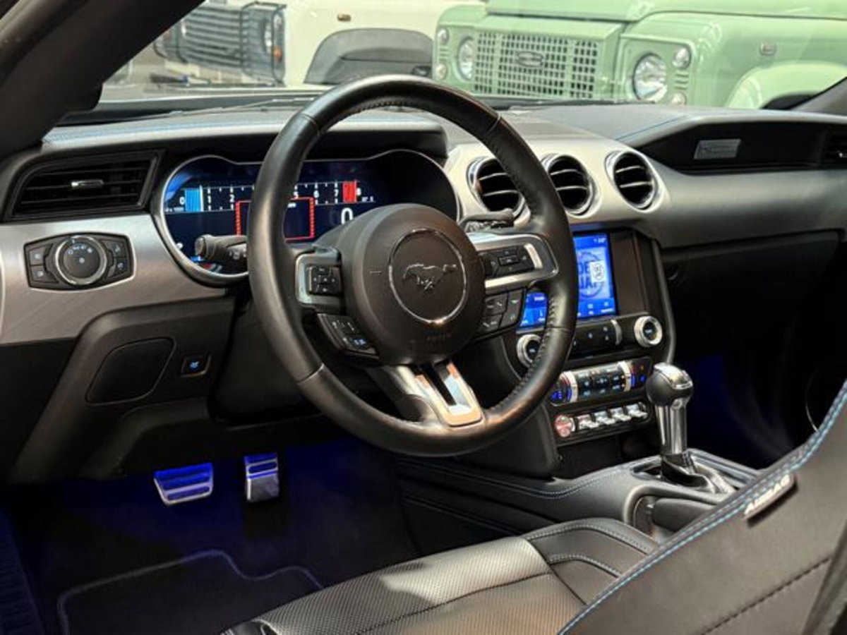 Ford Mustang Coupé Fastback 5.0 V8 aut. GT (9)