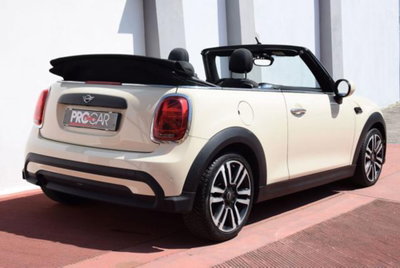 MINI Mini Cabrio 1.5 One Cabrio (2)