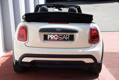 MINI Mini Cabrio 1.5 One Cabrio (3)