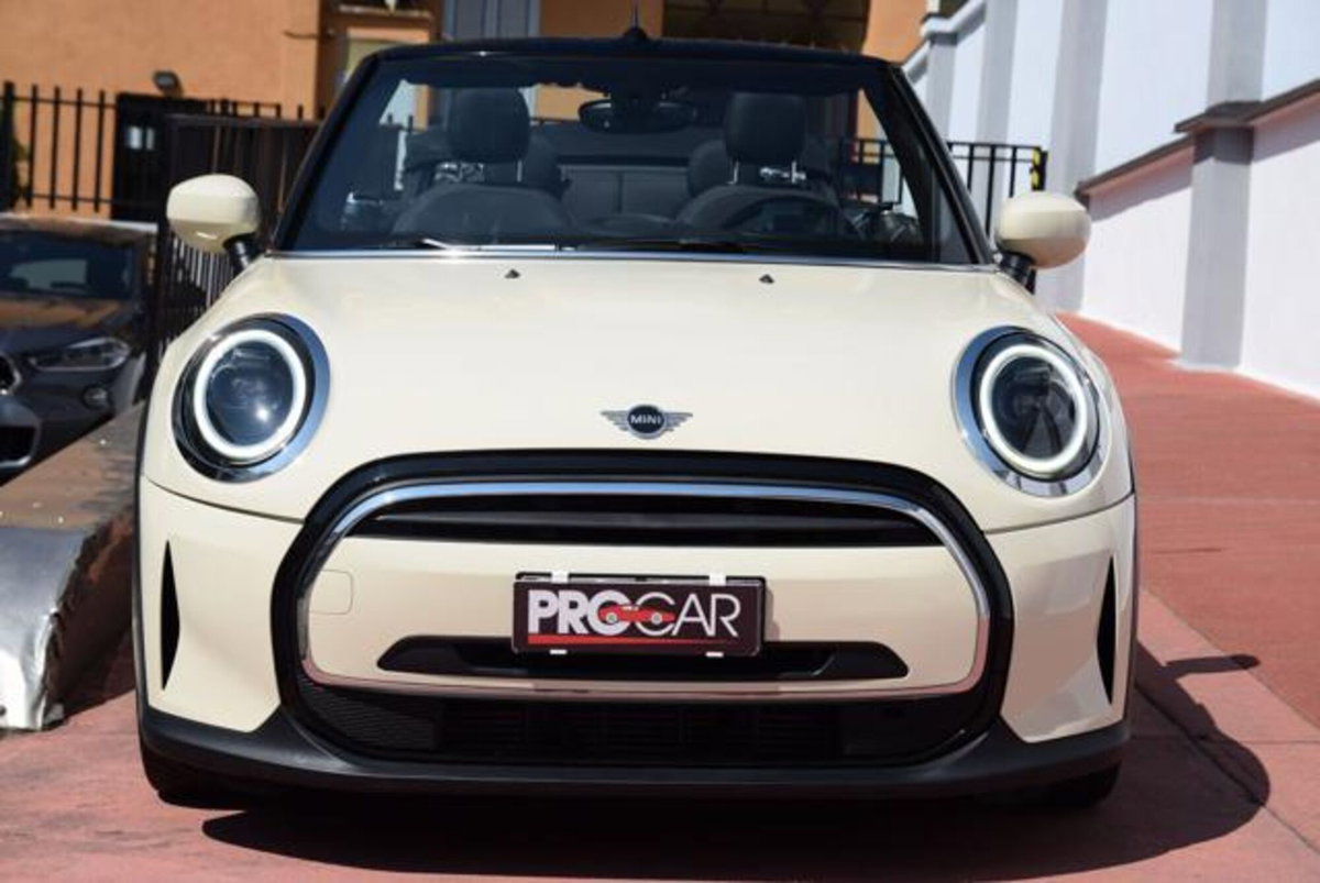 MINI Mini Cabrio 1.5 One Cabrio (6)