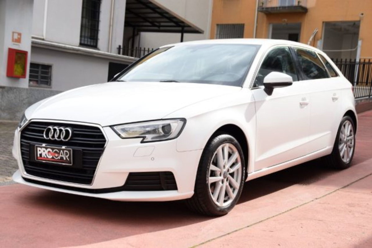 Audi A3 Sportback 30 g-tron S tronic Sport (12)
