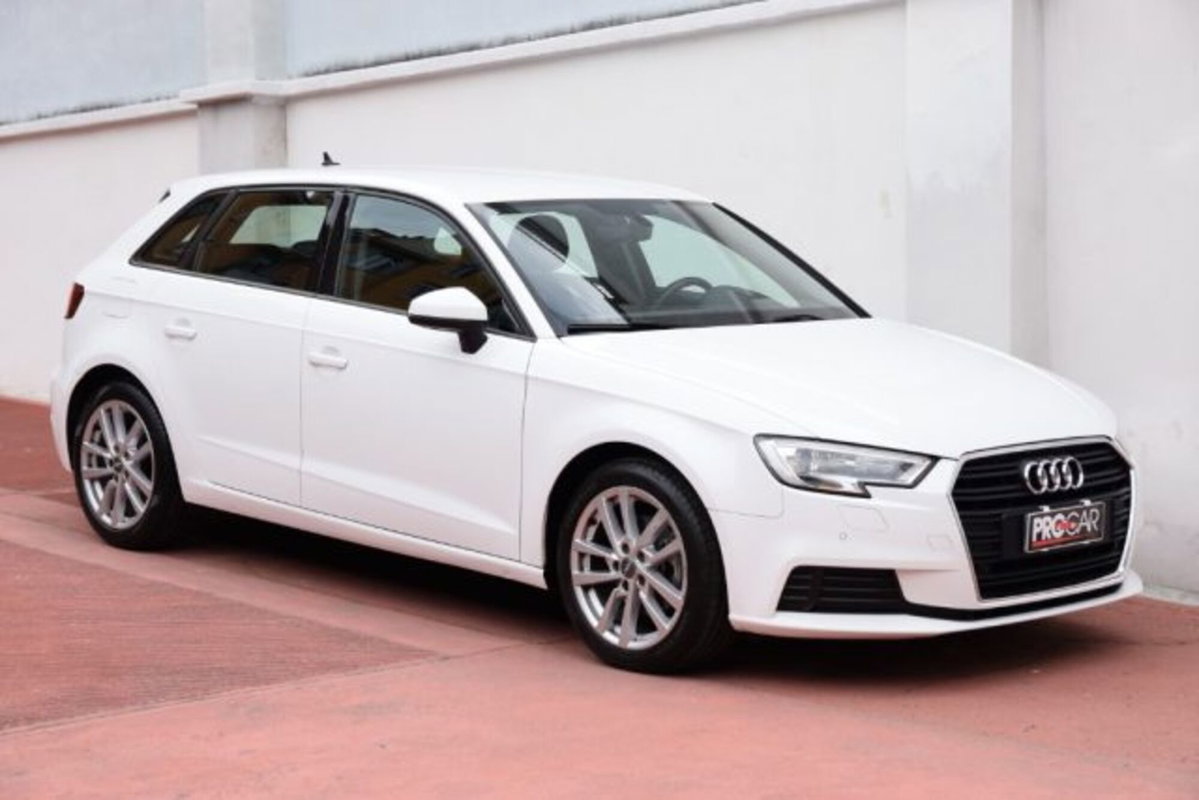 Audi A3 Sportback 30 g-tron S tronic Sport (8)