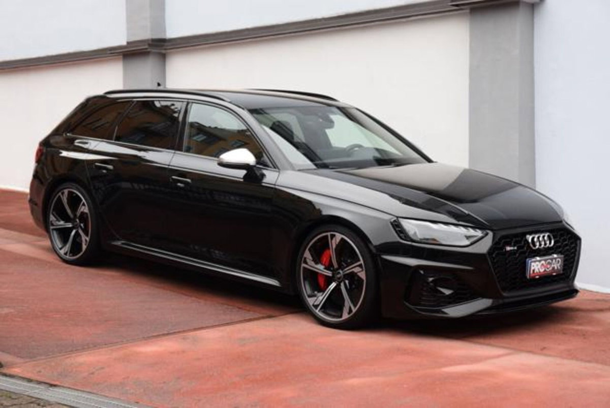 Audi RS 4 Avant 4