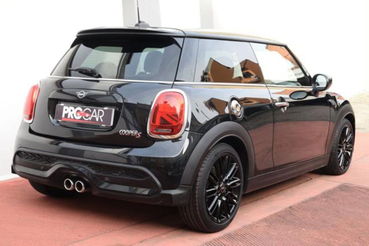 MINI Mini 2.0 Cooper S (2)