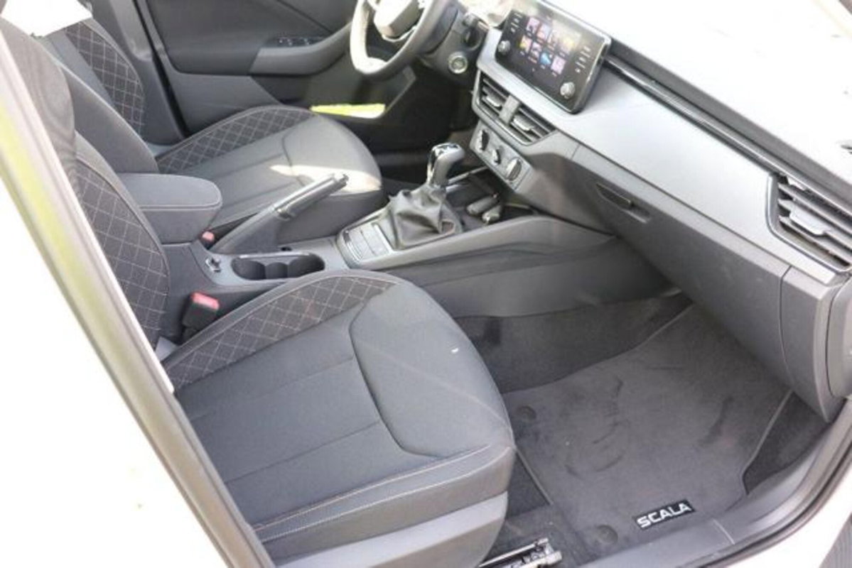 Skoda Scala 1.0 TSI 110 CV DSG Ambition (11)