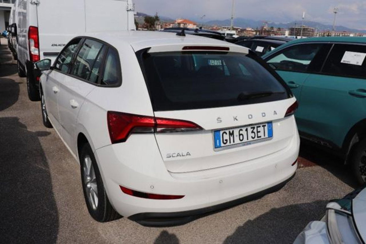 Skoda Scala 1.0 TSI 110 CV DSG Ambition (4)