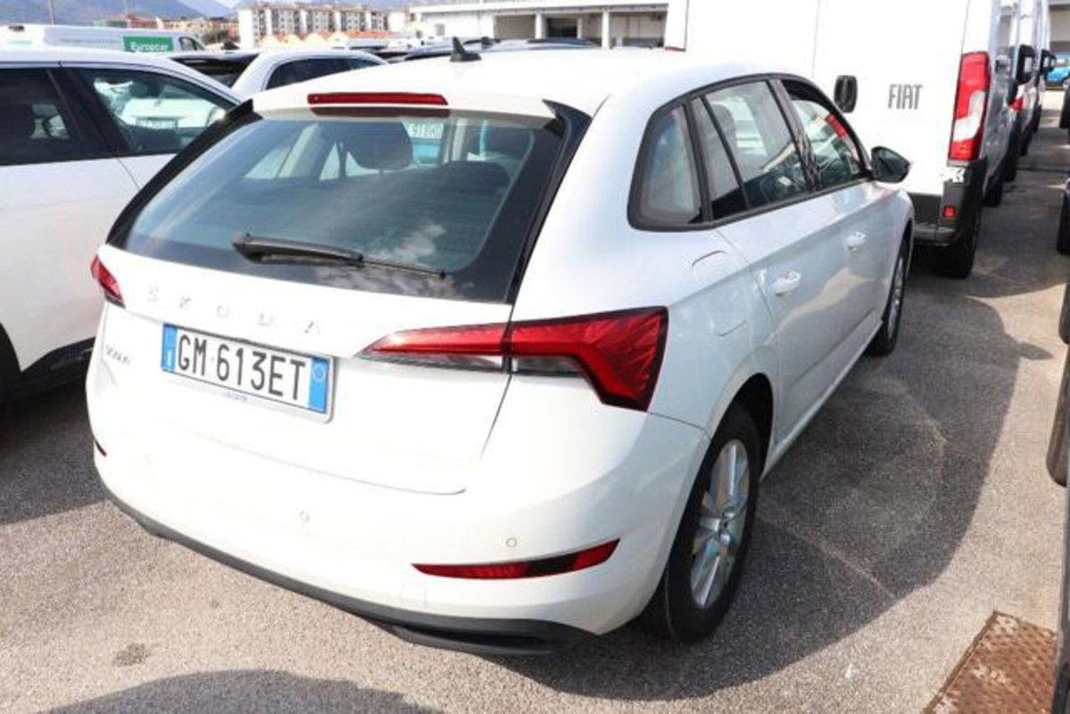 Skoda Scala 1.0 TSI 110 CV DSG Ambition (5)