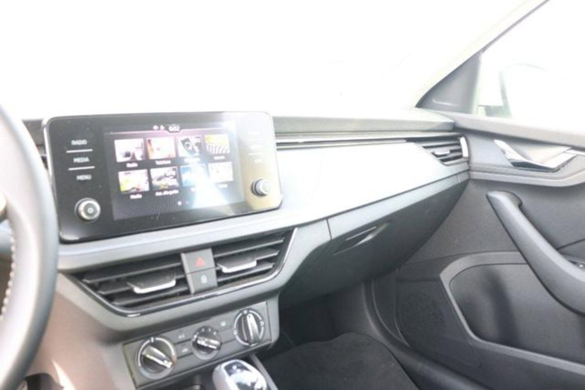Skoda Scala 1.0 TSI 110 CV DSG Ambition (9)