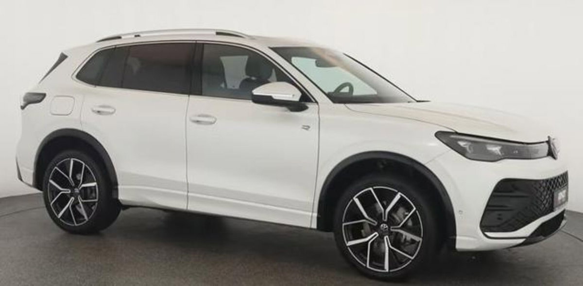 Volkswagen Tiguan 2.0 tdi R-Line 4motion 193cv dsg (17)