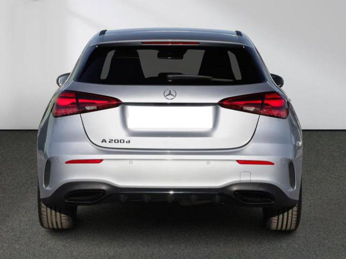Mercedes-Benz Classe A Sedan 200 d AMG Line Premium Plus auto (4)