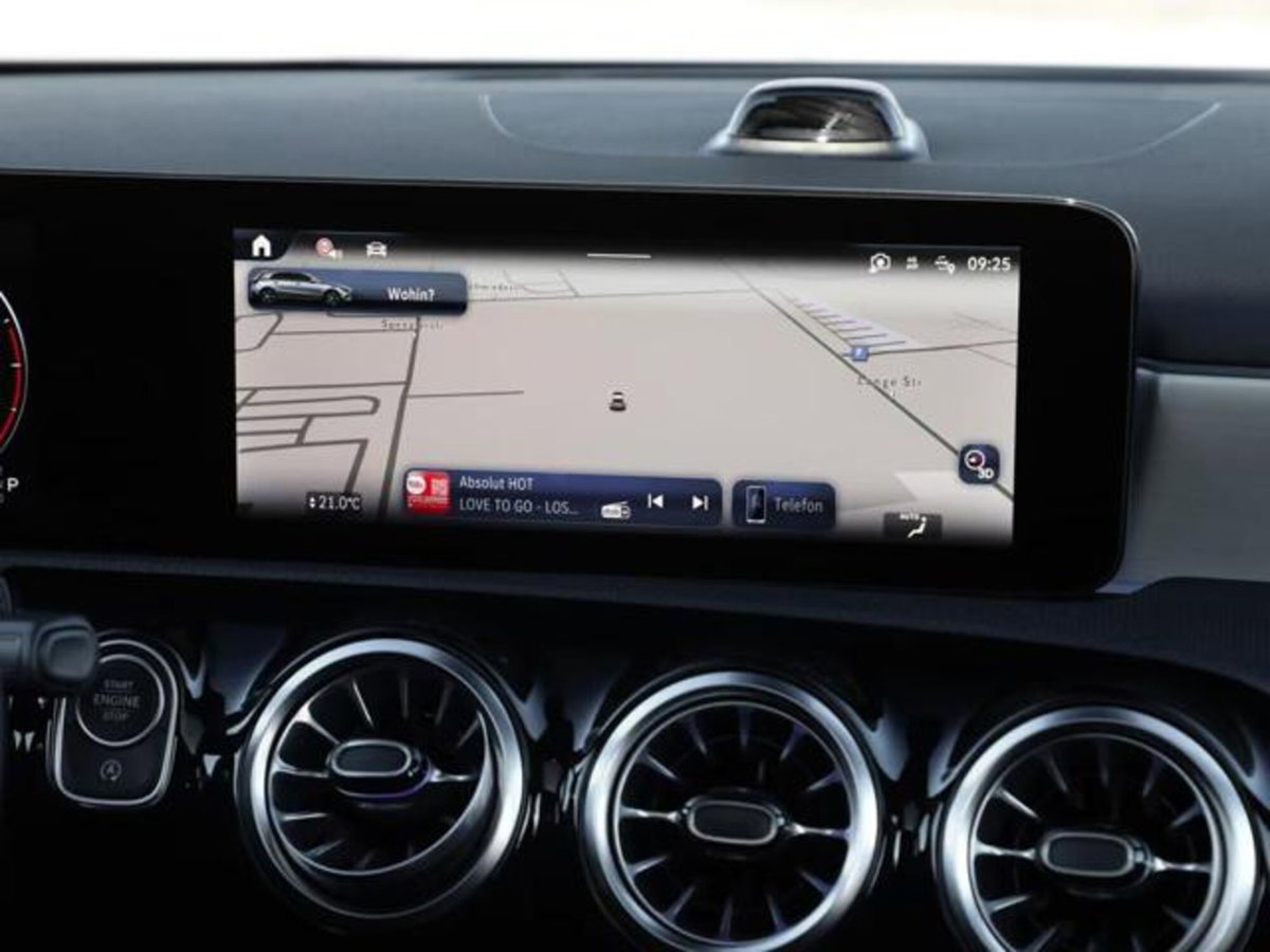 Mercedes-Benz Classe A Sedan 200 d AMG Line Premium Plus auto (8)