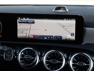 Mercedes-Benz Classe A Sedan 200 d AMG Line Premium Plus auto (8)