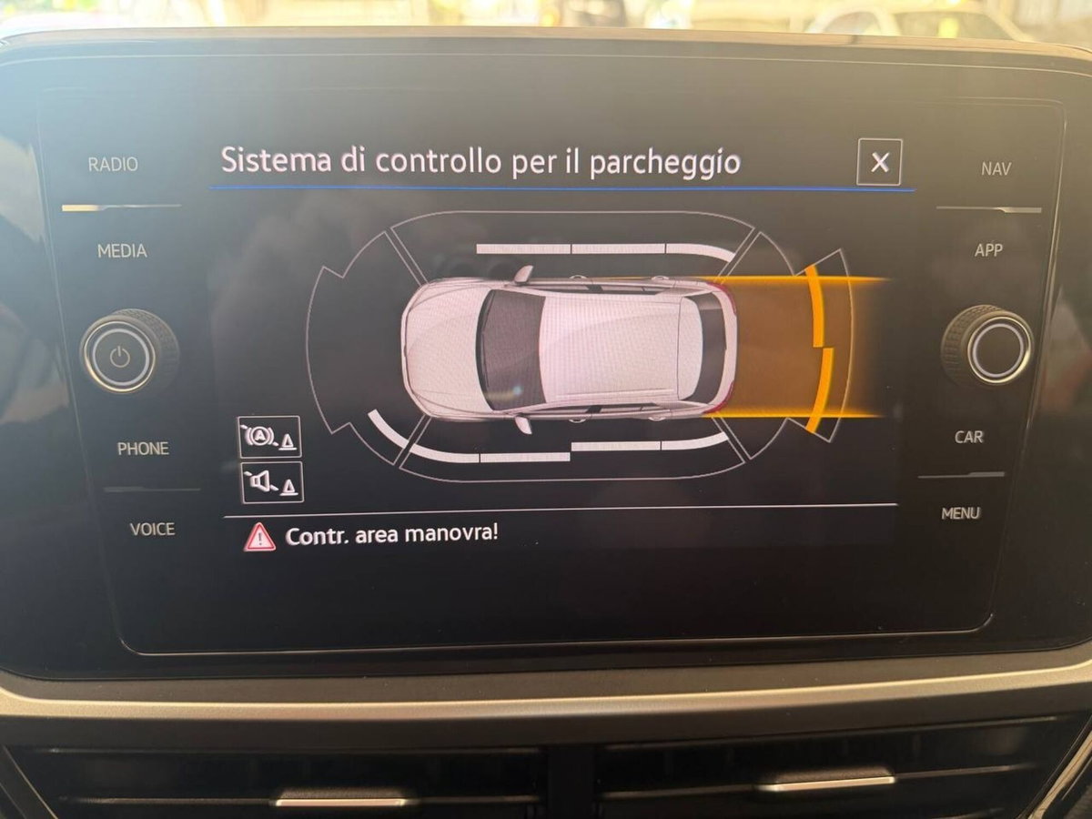 Volkswagen T-Roc 2.0 tdi Life 150cv dsg (11)