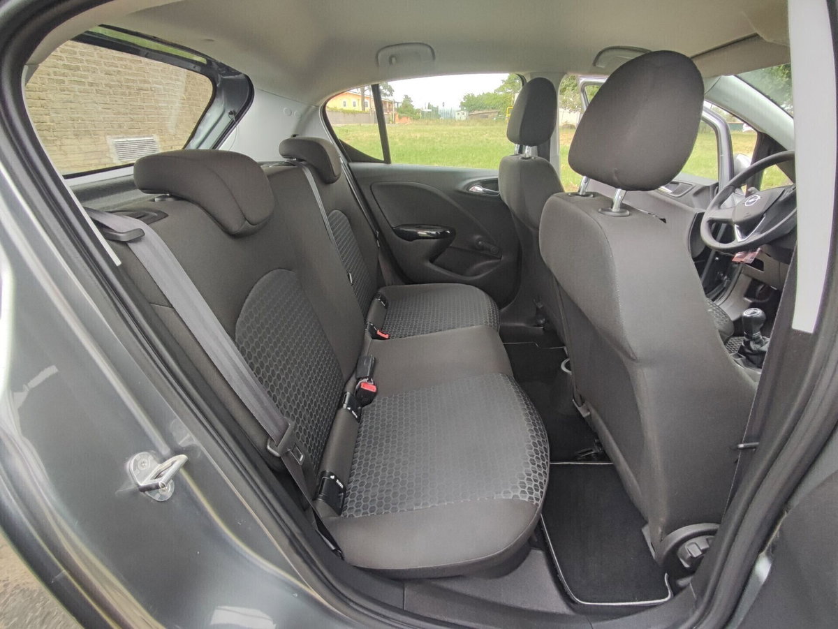 Opel Corsa 1.2 5 porte (16)