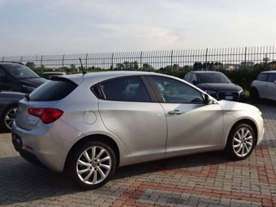 Alfa Romeo Giulietta 1.4 Turbo Super 120cv (4)